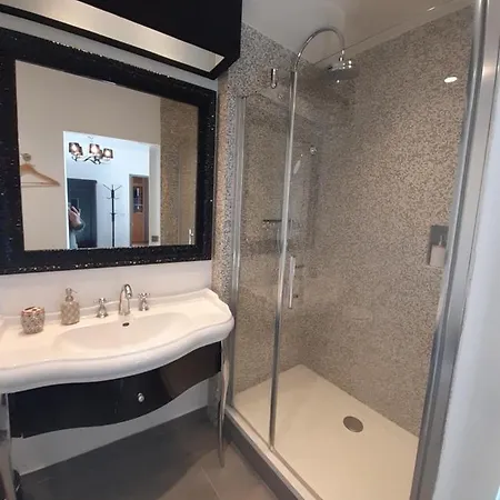 Bed & Breakfast Domaine Benester - Axel 3*